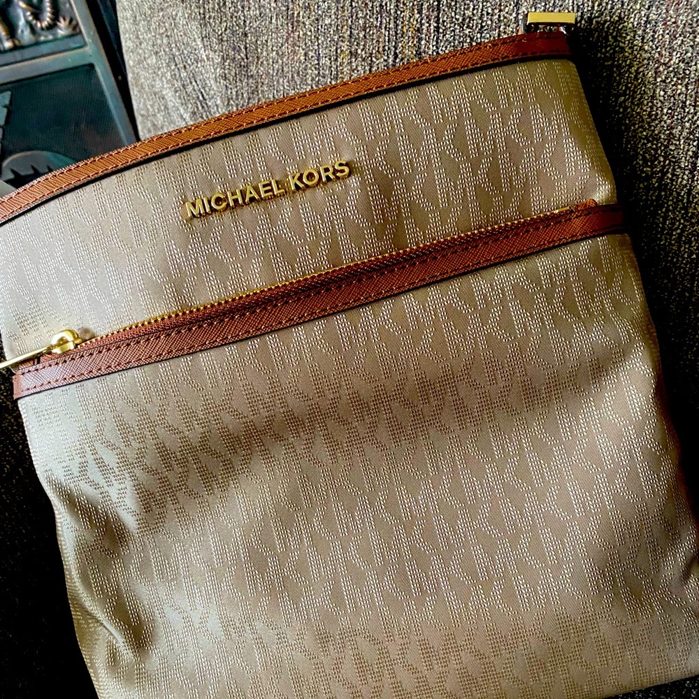 Michael Kors Crossbody